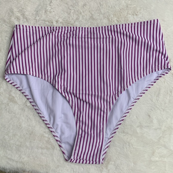 2 piece, off shoulder swim suit size xl. NWT - Picture 3 of 4